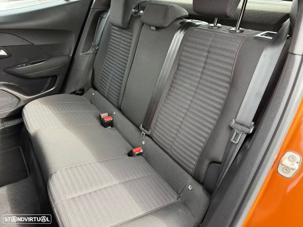Peugeot e-2008 50 kWh Active - 22