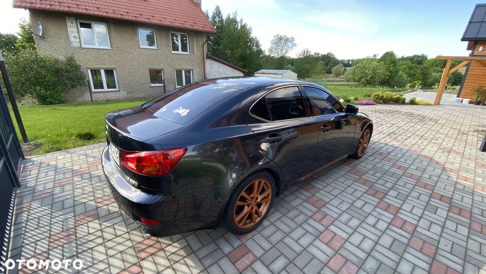 Lexus IS - 5