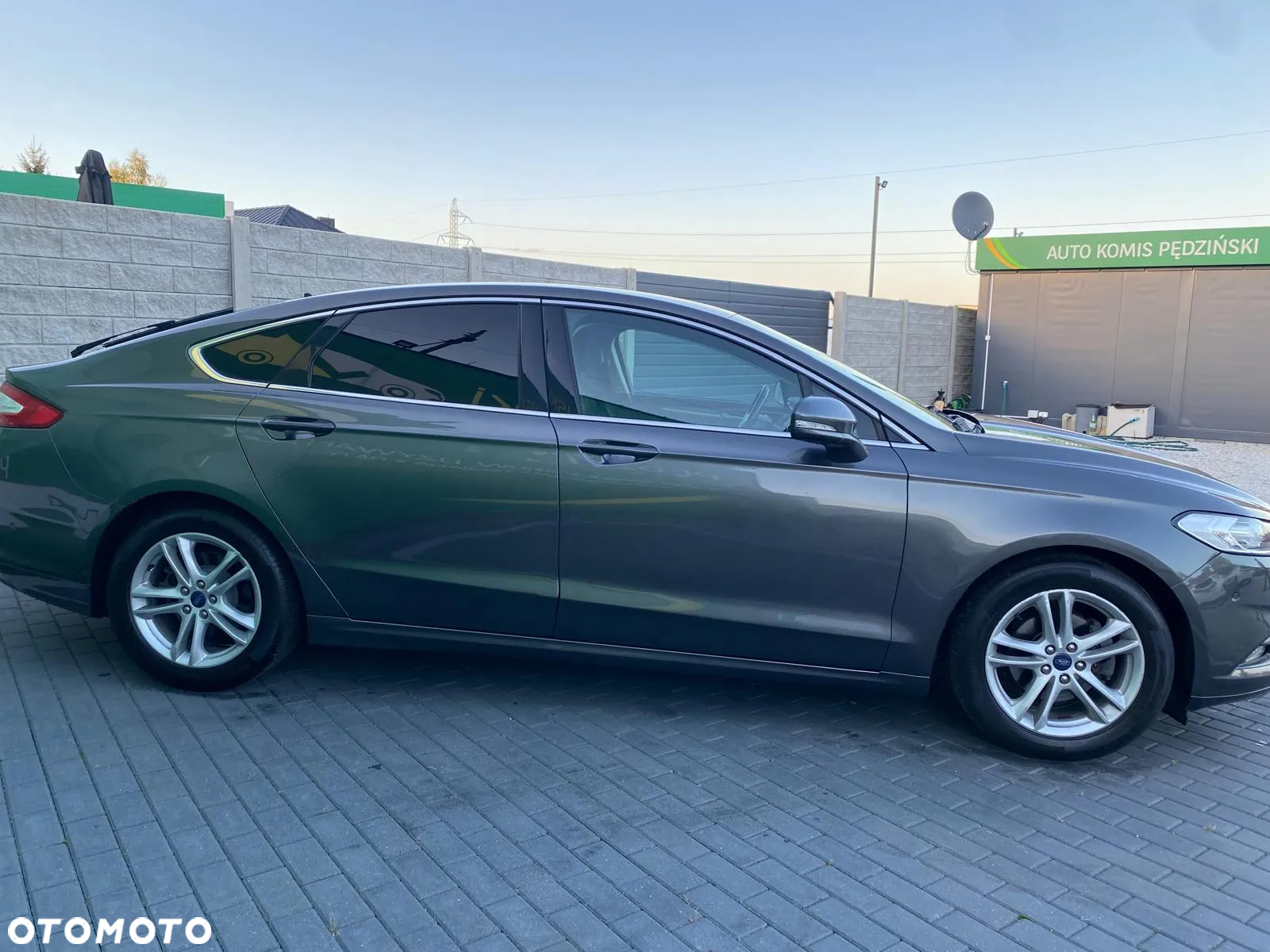Ford Mondeo 2.0 EcoBlue Titanium - 14