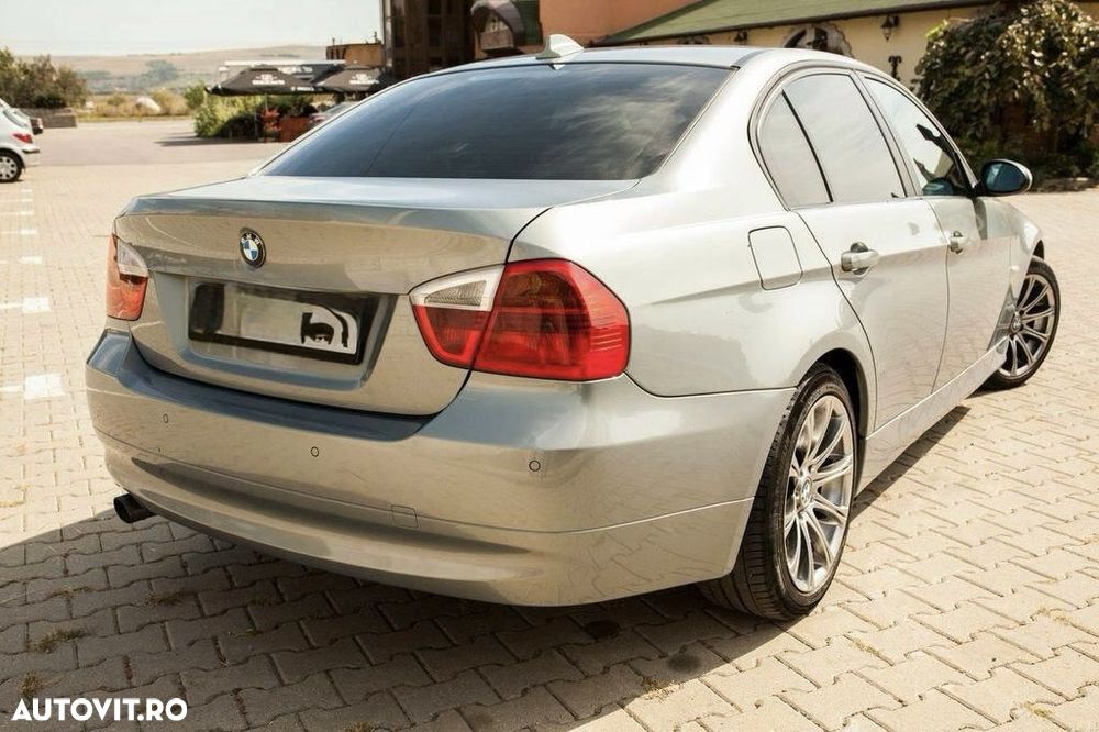 BMW Seria 3 320d - 4