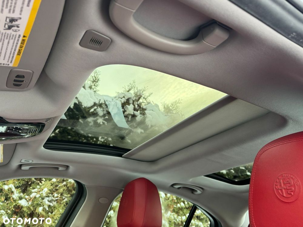 Alfa Romeo Giulia - 9