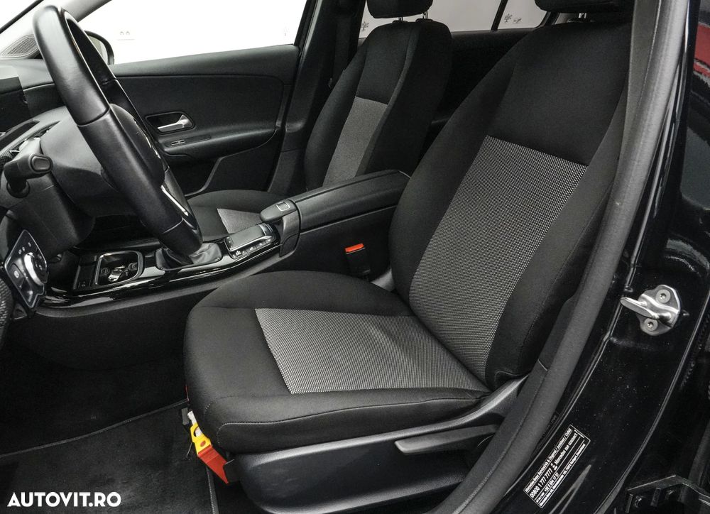 Mercedes-Benz A 160 Advanced Progressive - 13