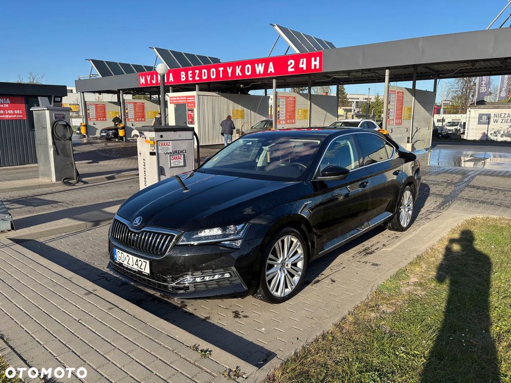 Skoda Superb 2.0 TSI 4x4 L&K DSG - 2