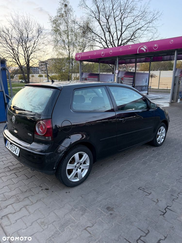 Volkswagen Polo 1.4 TDI Comfortline - 6