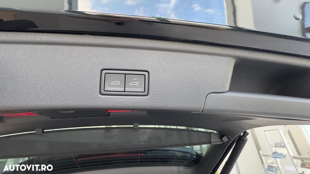 Volkswagen Touareg V6 TDI 4MOTION R-Line - 40