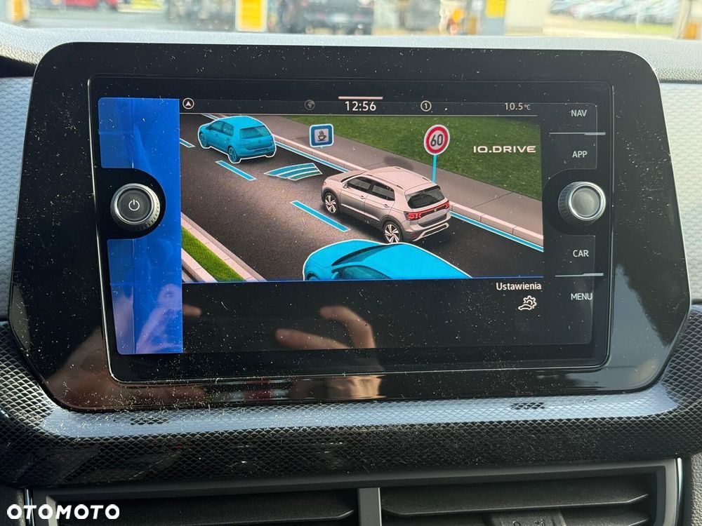 Volkswagen T-Cross - 17