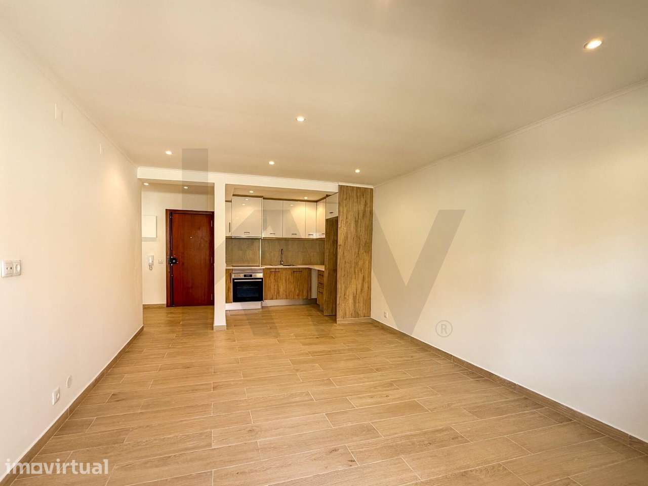 Apartamento T1 a  5 minutos da praia - Grande imagem: 2/28