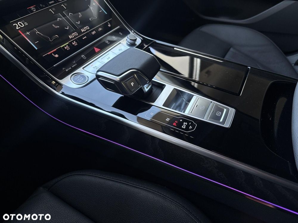 Audi A8 - 18