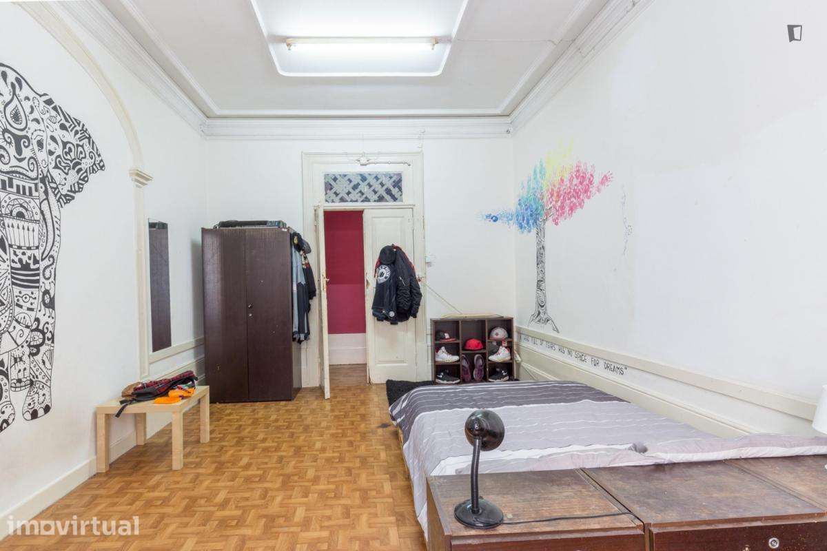 Quarto - localizado em Cedofeita Porto - Grande imagem: 3/23