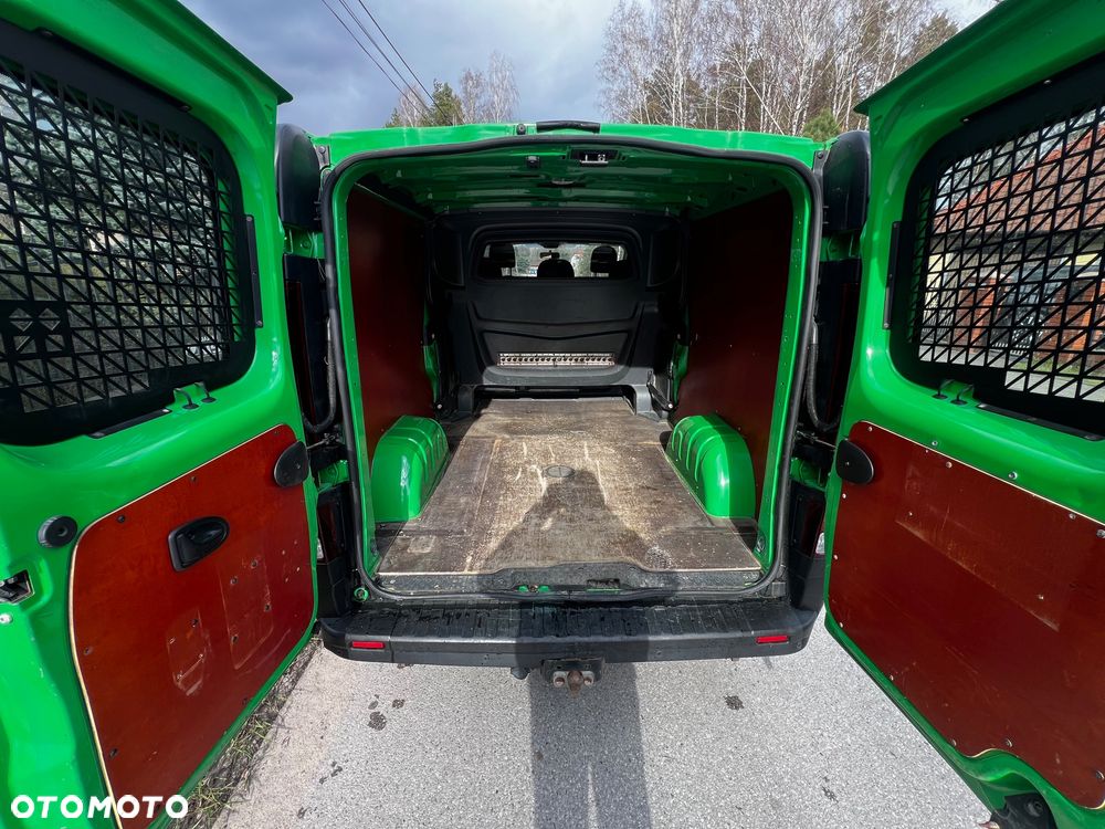 Renault Trafic - 16