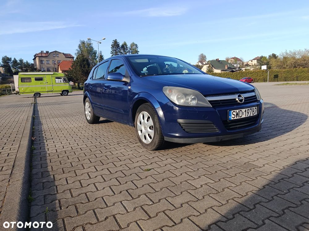 Opel Astra 1.6 Essentia - 2