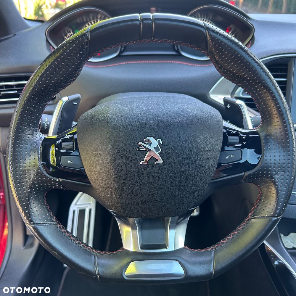 Peugeot 308 1.2 PureTech GPF GT Pack S&S EAT8 - 17