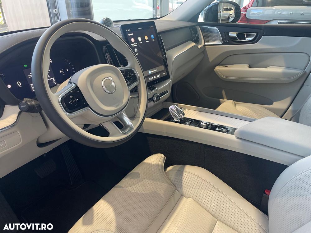 Volvo XC 60 B5 B AWD Ultimate Dark - 12
