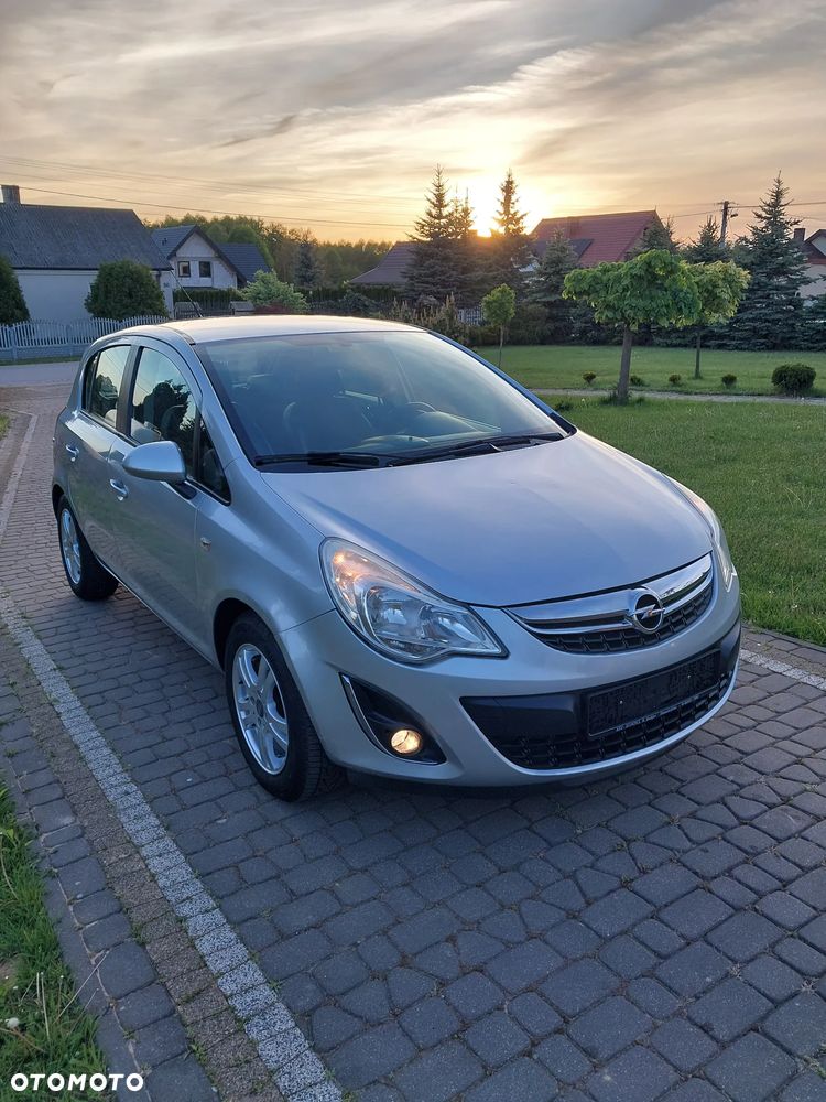 Opel Corsa 1.2 16V Selection 110 Jahre - 6