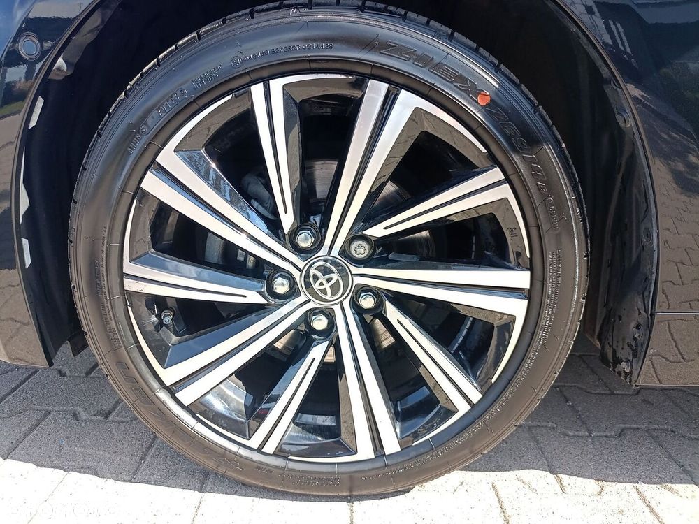 Toyota Corolla 1.8 Hybrid Comfort - 12