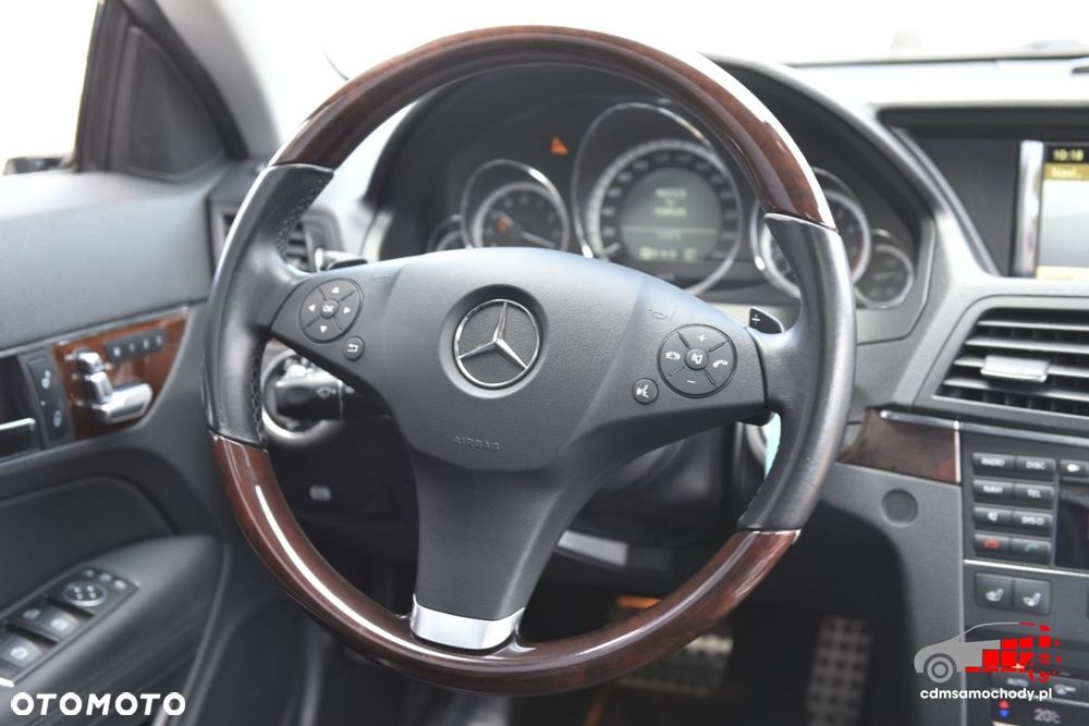 Mercedes-Benz Klasa E - 26