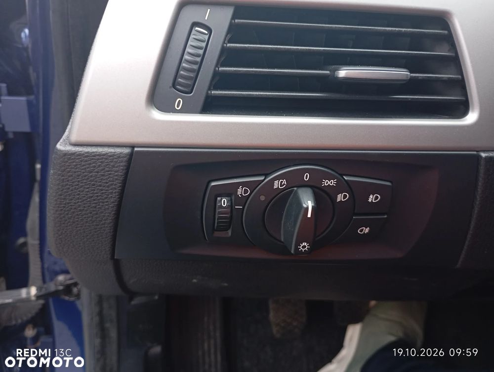 BMW Seria 3 318i - 16