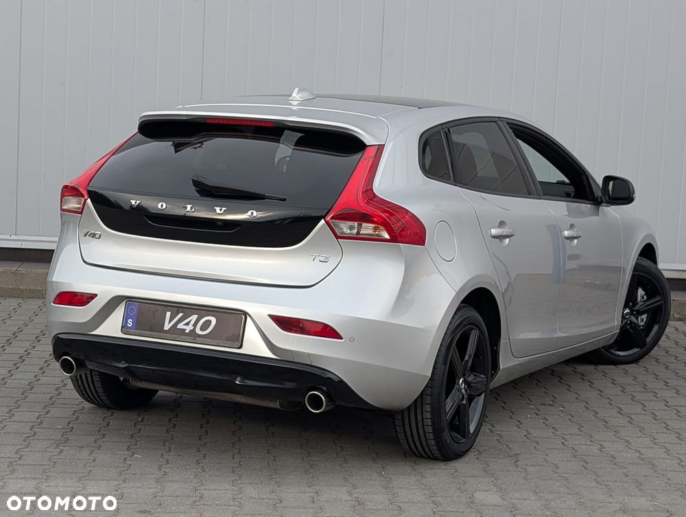 Volvo V40 - 12