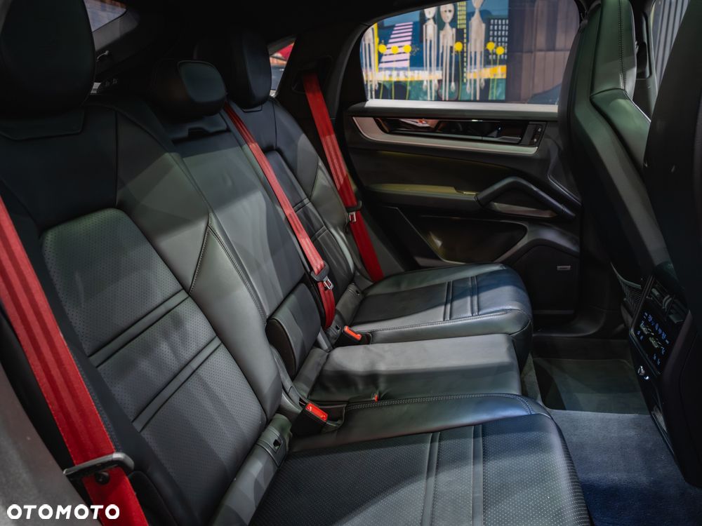 Porsche Cayenne Coupe - 11