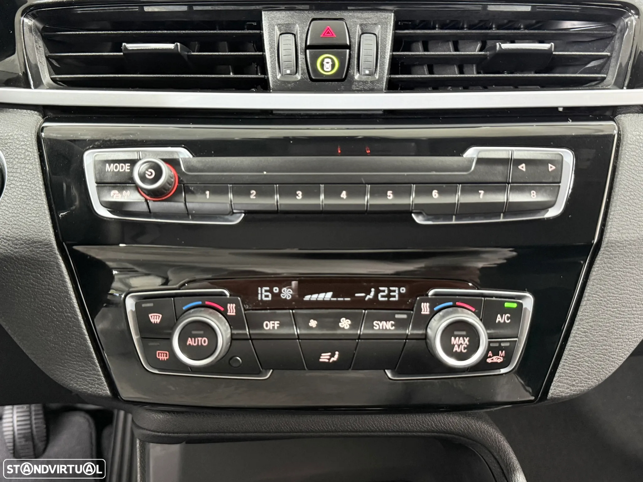 BMW X1 16 d sDrive Advantage - 33