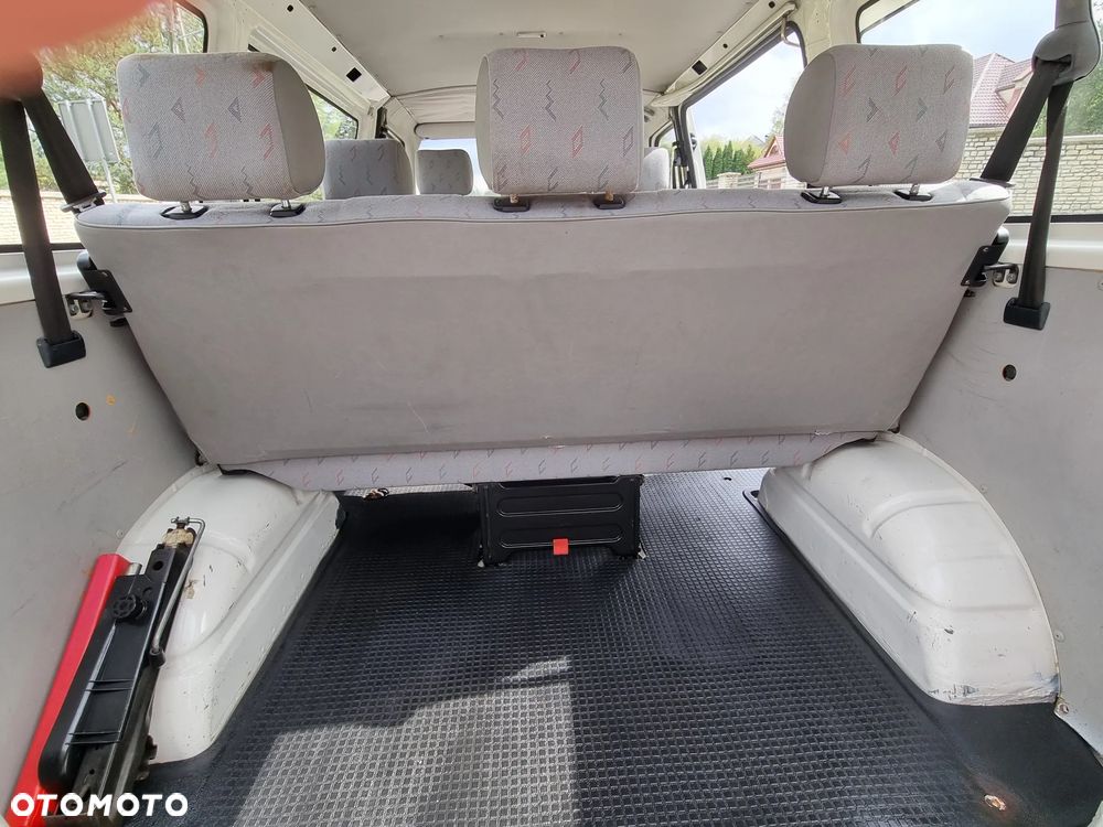 Volkswagen Transporter Mixt - 21