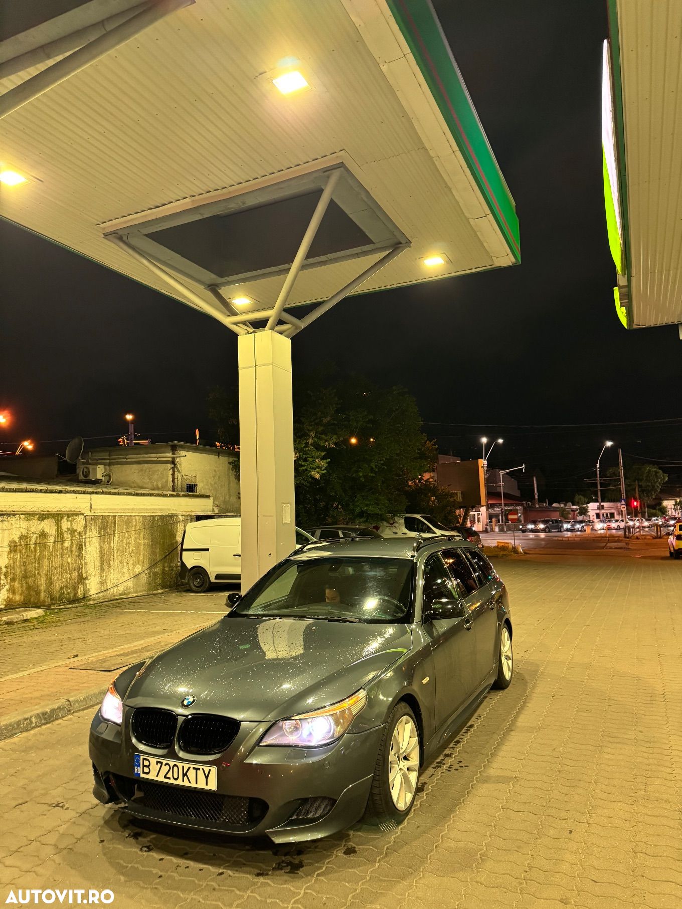 BMW Seria 5 525d Touring - 1