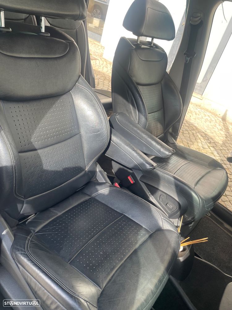 Citroën C4 Grand Picasso - 24