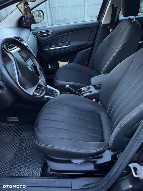 Lancia Delta 1.4 T-Jet 16v Argento - 9