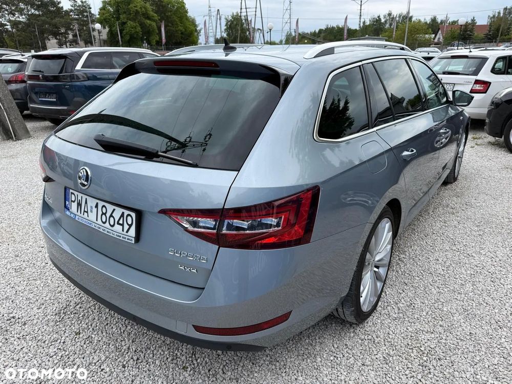 Skoda Superb 2.0 TDI SCR 4x4 Ambition DSG - 13