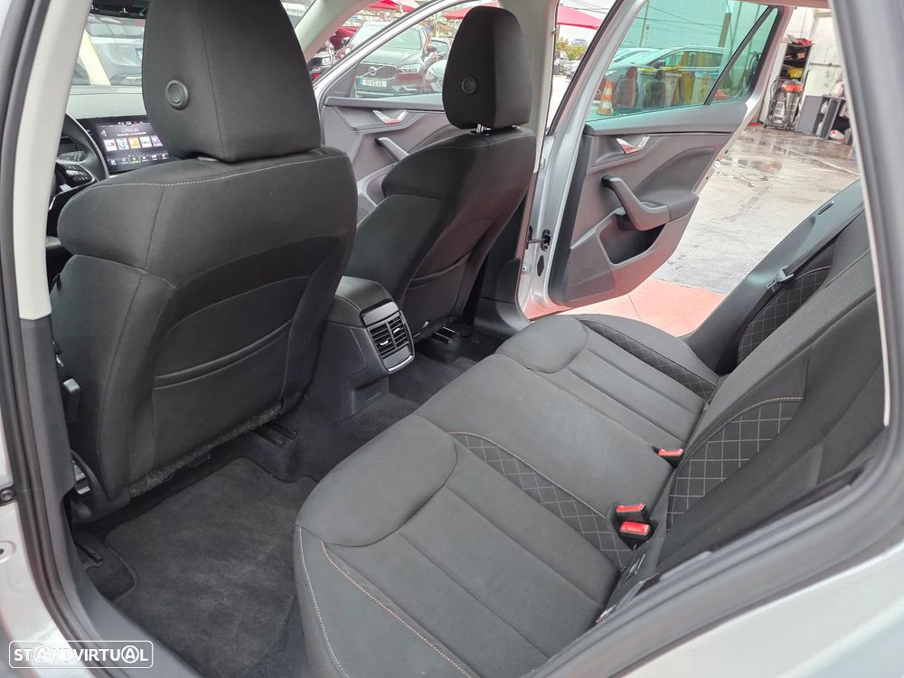Skoda Kamiq 1.0 TSI Scoutline DSG - 19