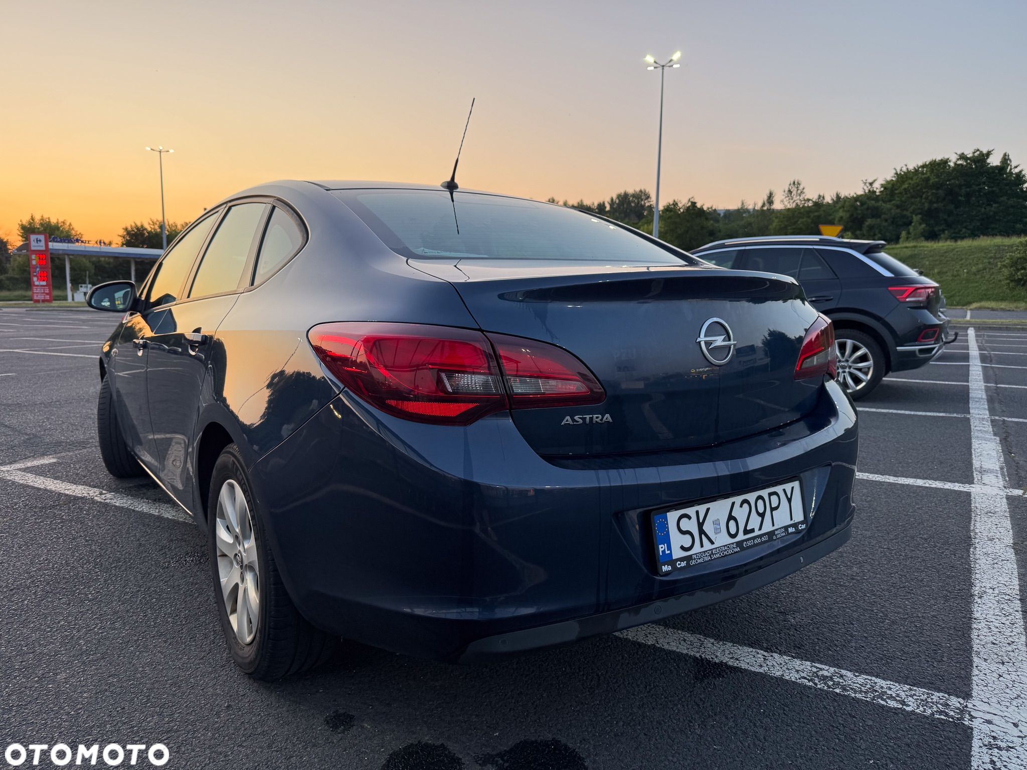 Opel Astra IV 1.6 Active - 1