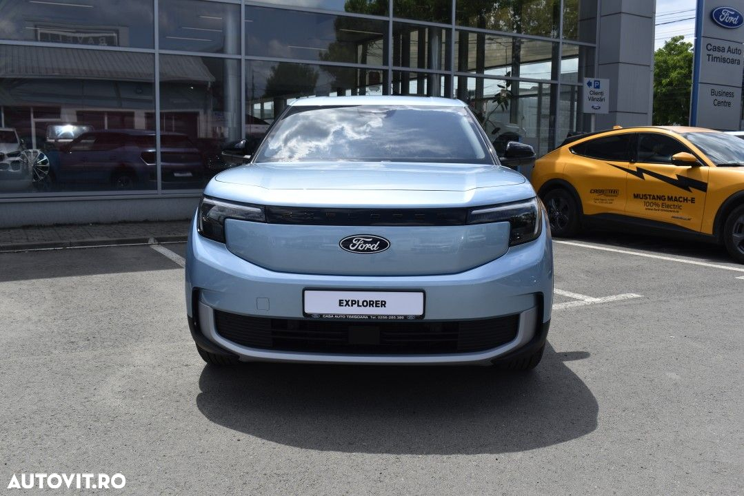 Ford Explorer - 4