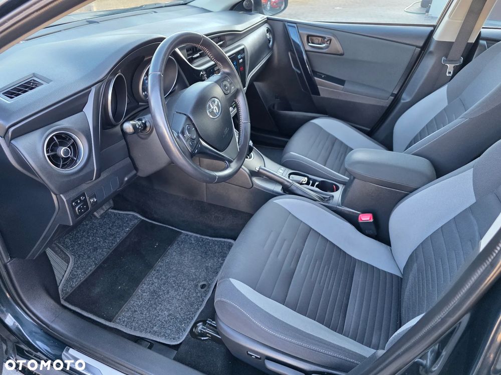Toyota Auris 1.8 VVT-i Automatik Edition-S - 4
