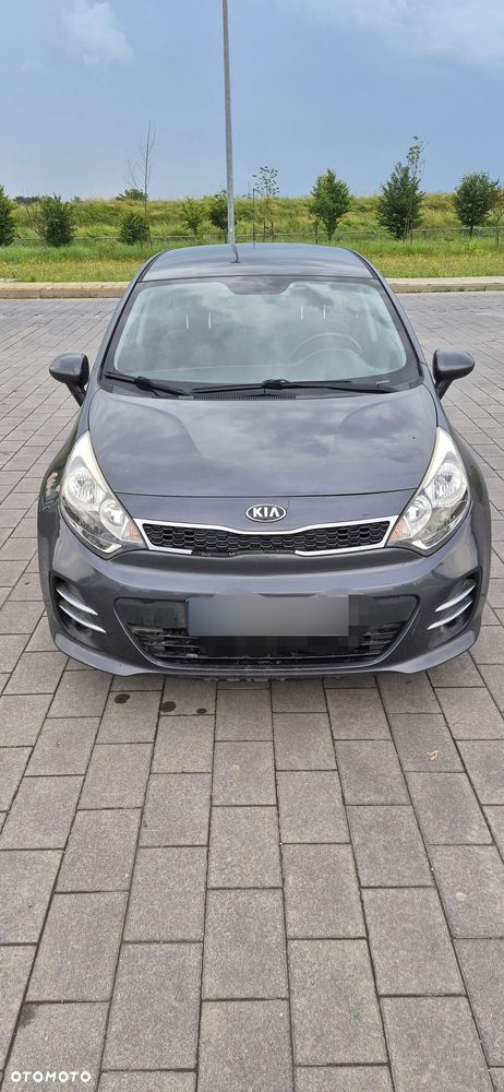 Kia Rio - 8