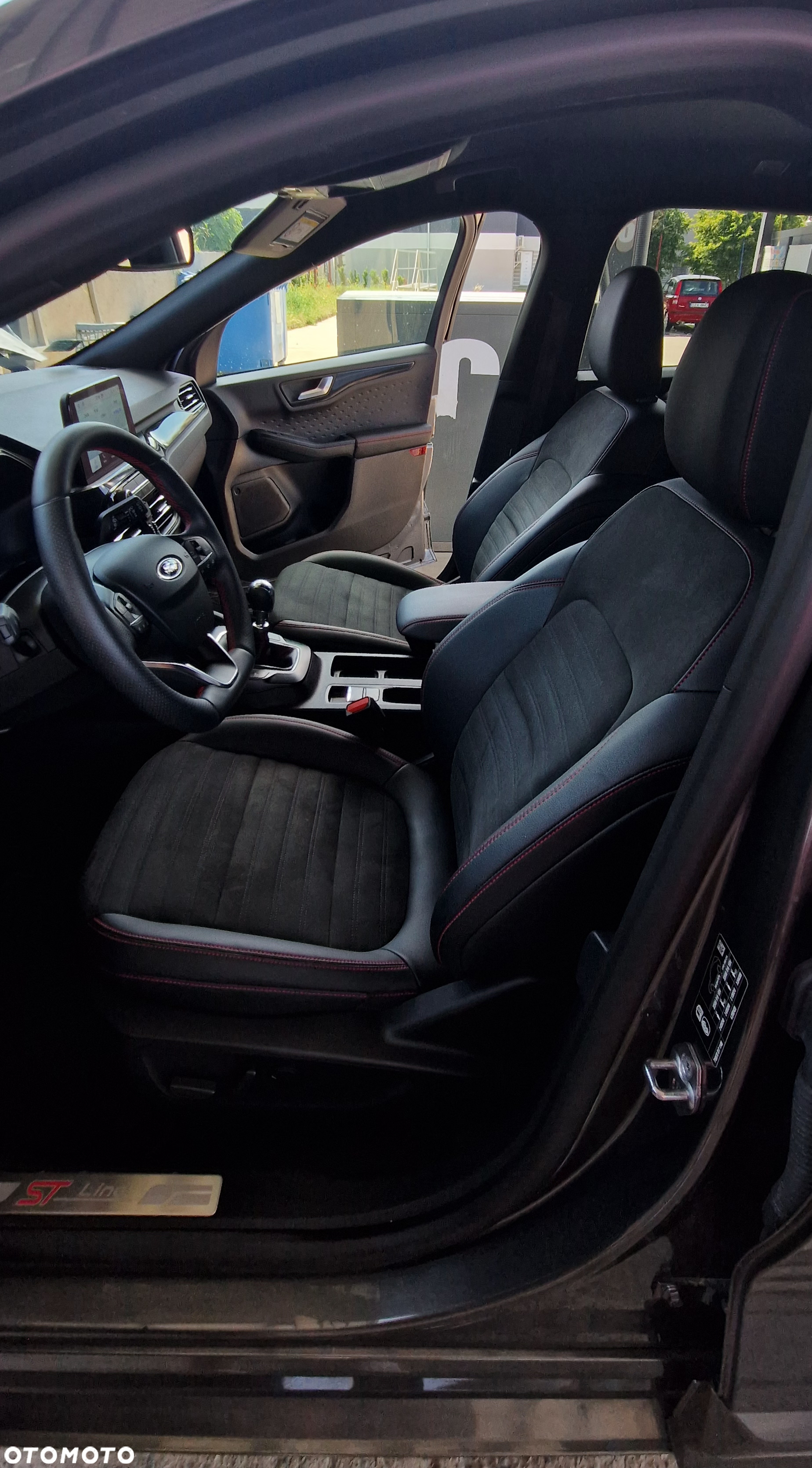 Ford Kuga 1.5 EcoBoost FWD ST-Line - 16