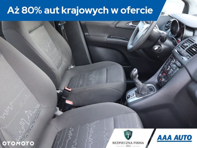 Opel Meriva - 11