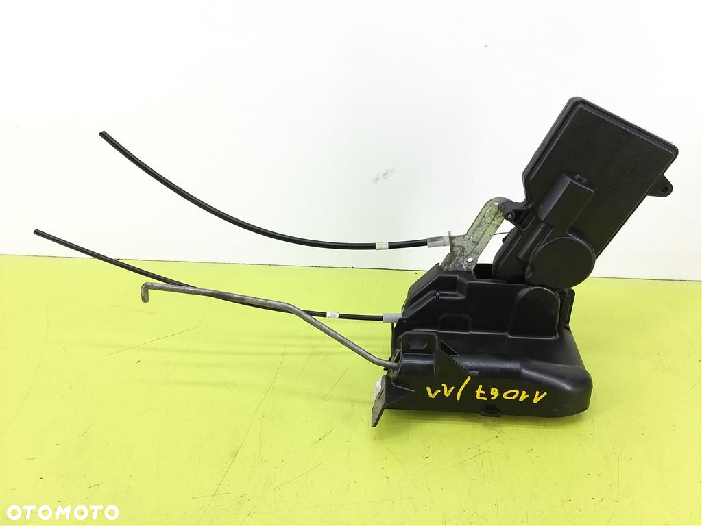 Zamek drzwi przód prawy Mazda 6 GG 2002-2008 B13SPLR 2 KOSTKI 5 PIN 2 PIN - 5