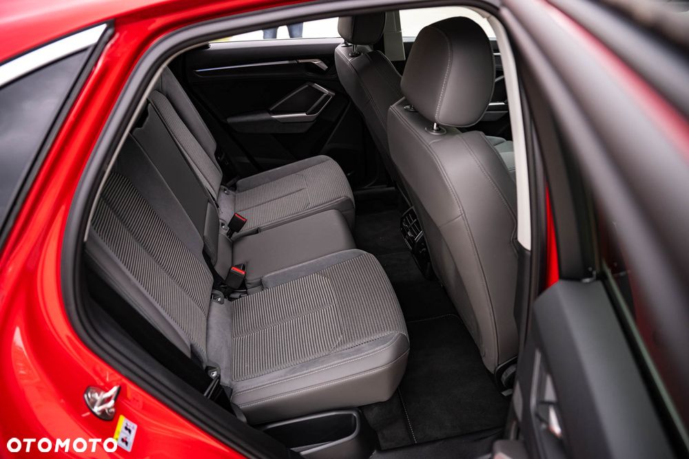 Audi Q3 35 TFSI mHEV S-Line S tronic - 24