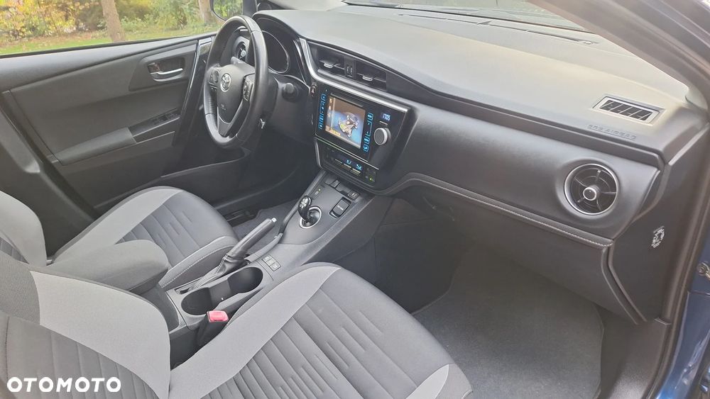 Toyota Auris 1.8 HSD Luna - 13