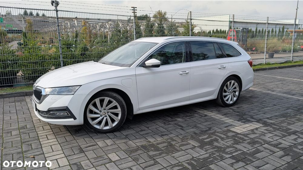 Skoda Octavia Combi 1.4 TSI iV DSG Style - 3