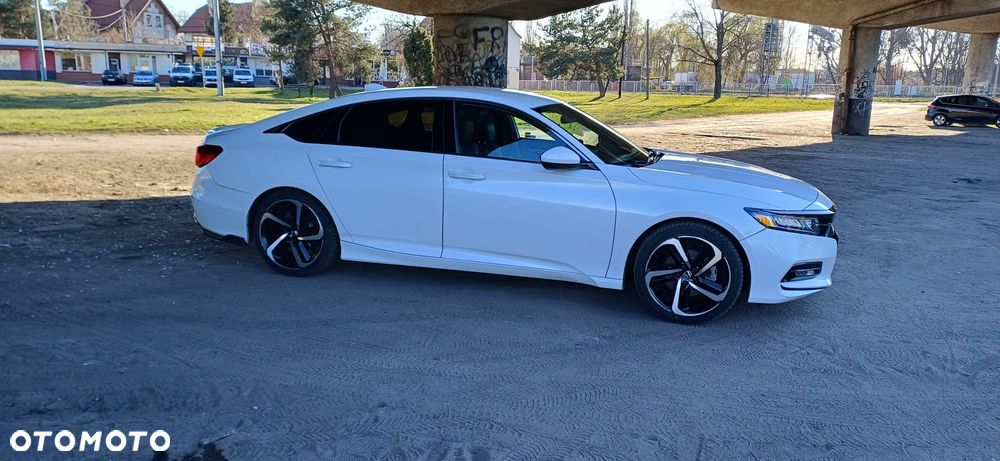 Honda Accord - 2