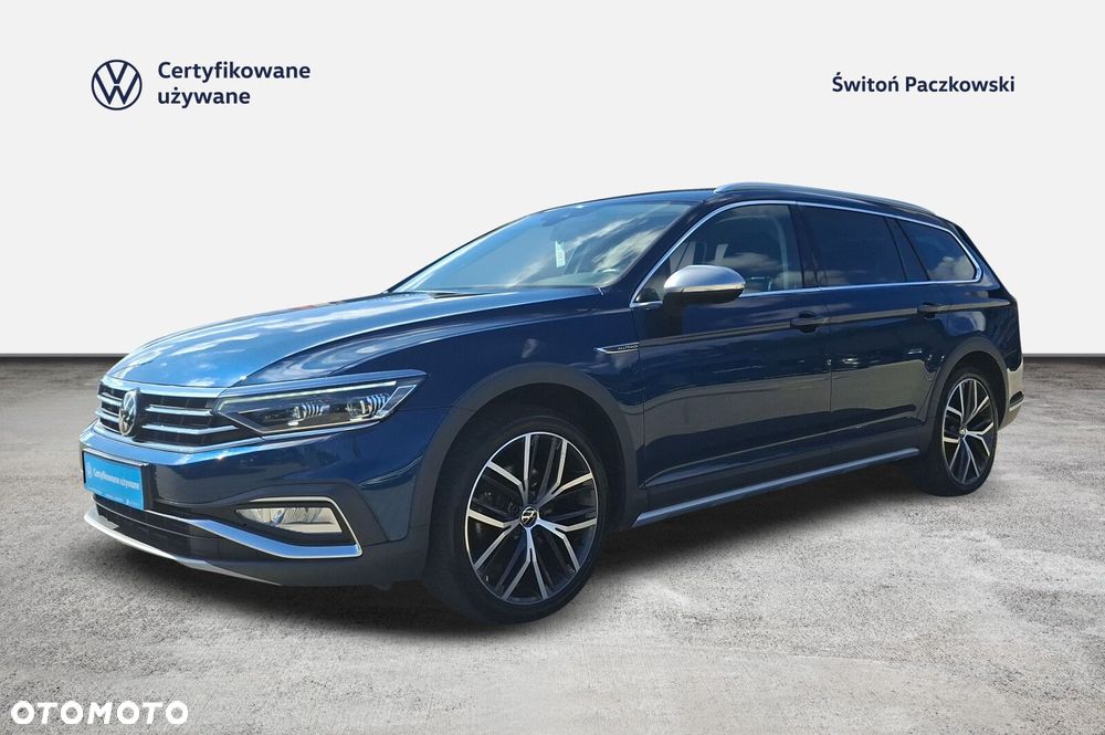 Volkswagen Passat - 1