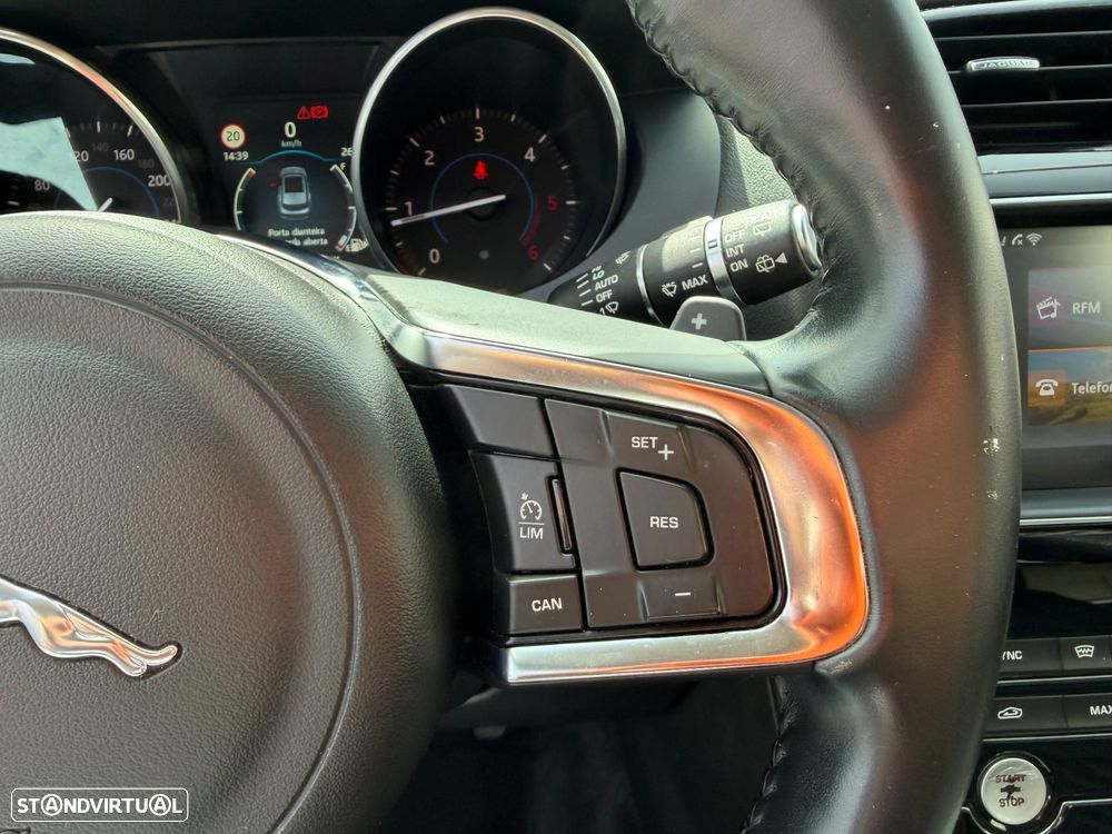 Jaguar F-Pace 20d Aut. R-Sport - 29