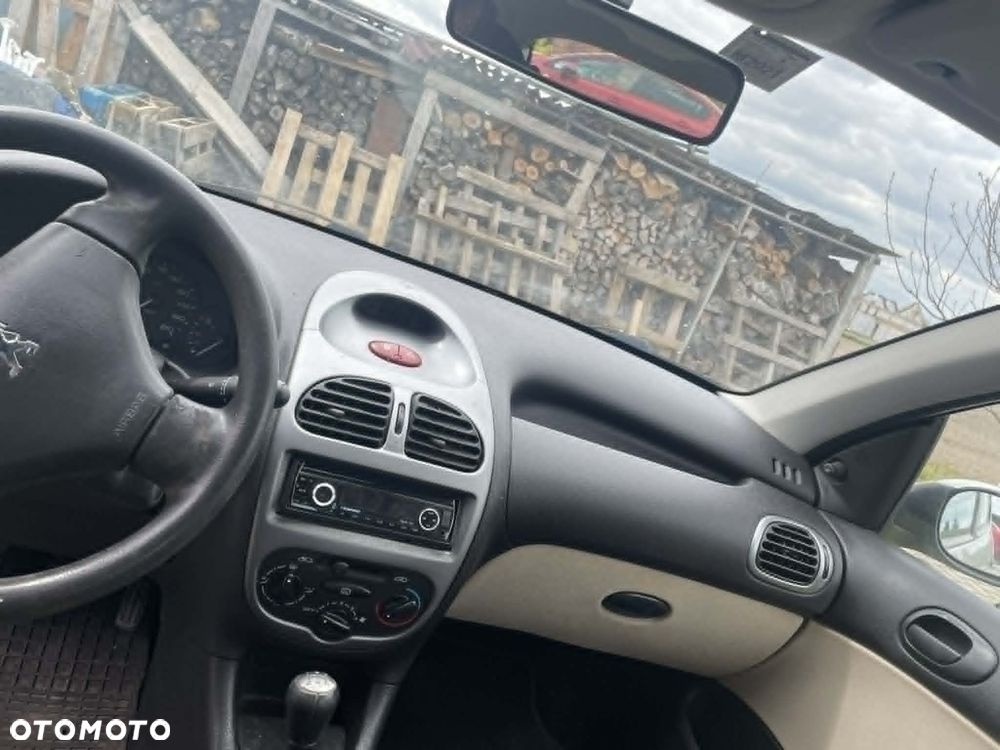 Peugeot 206 - 5