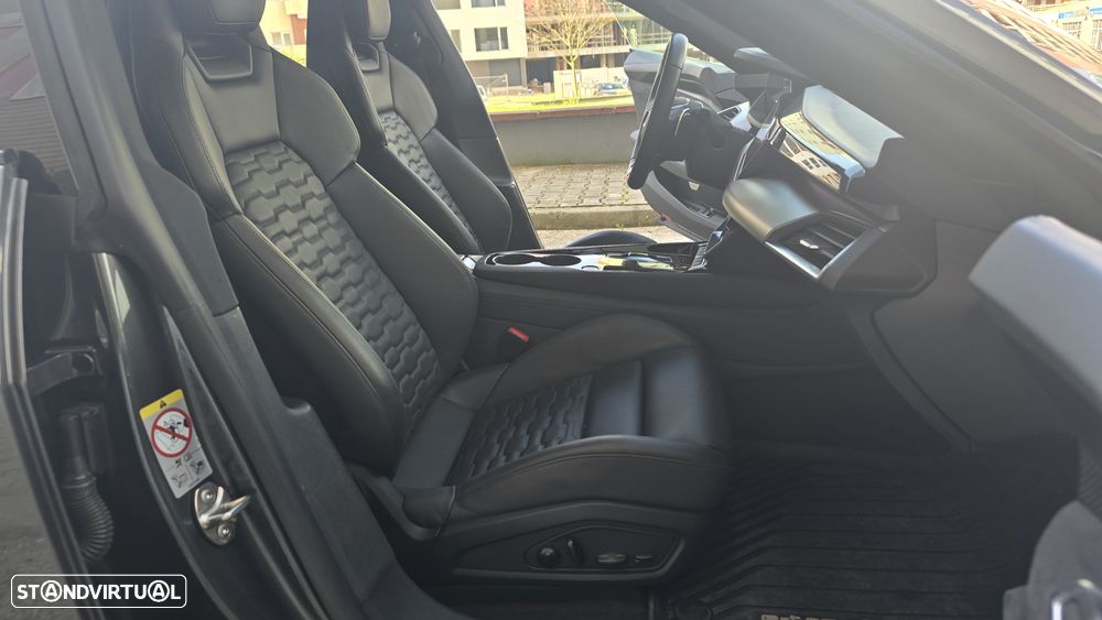 Audi e-tron GT quattro - 30