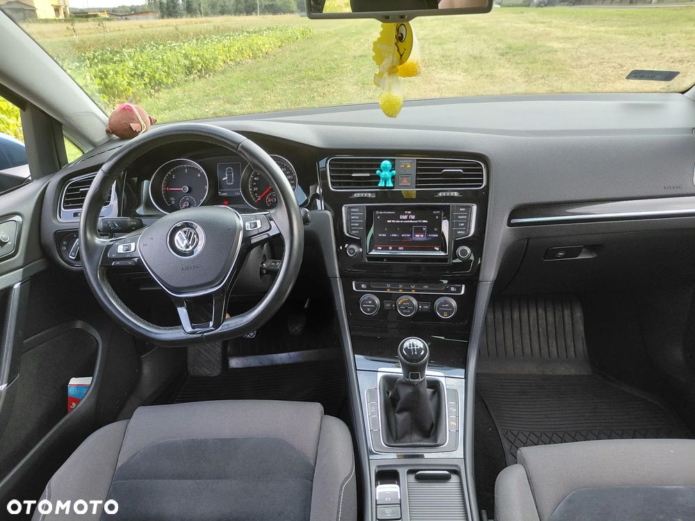 Volkswagen Golf 1.6 TDI DPF Highline - 11