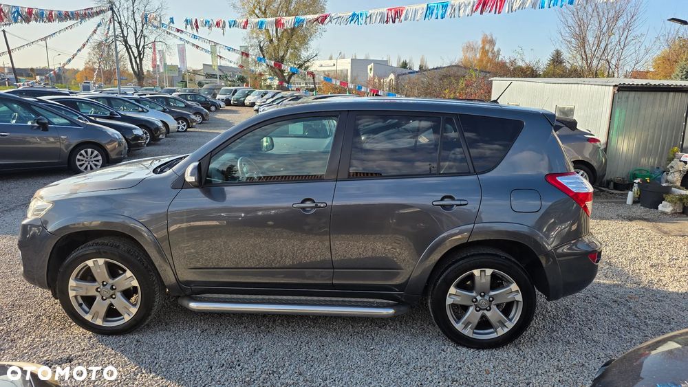Toyota RAV4 - 7