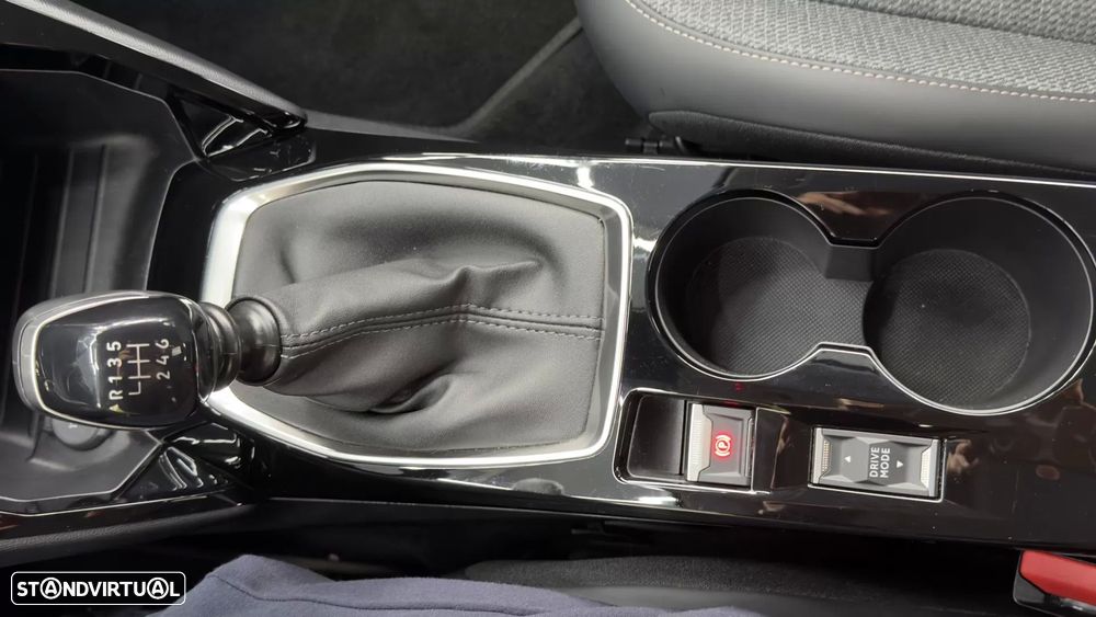 Peugeot 208 1.2 PureTech Allure - 22