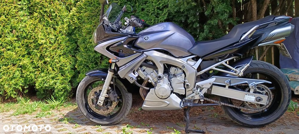 Yamaha FZ6 - 8
