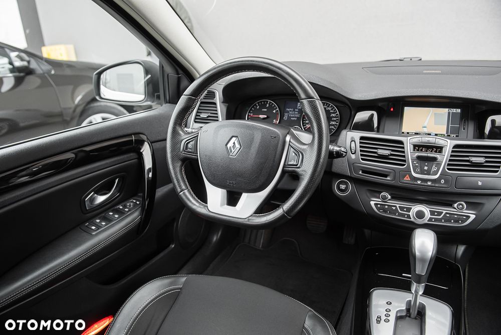 Renault Laguna 2.0 dCi Bose Edition - 16